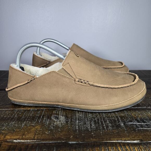 NEW Olukai Moloa Slipper Mens Size 8 Slip On Shoes Leather Brown Sheep Fur